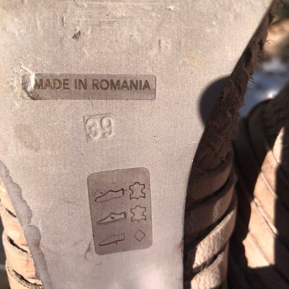 Sundance Promise Woven Beige Heeled Booties Women's Size 39 (Size 9) - Picture 7 of 7